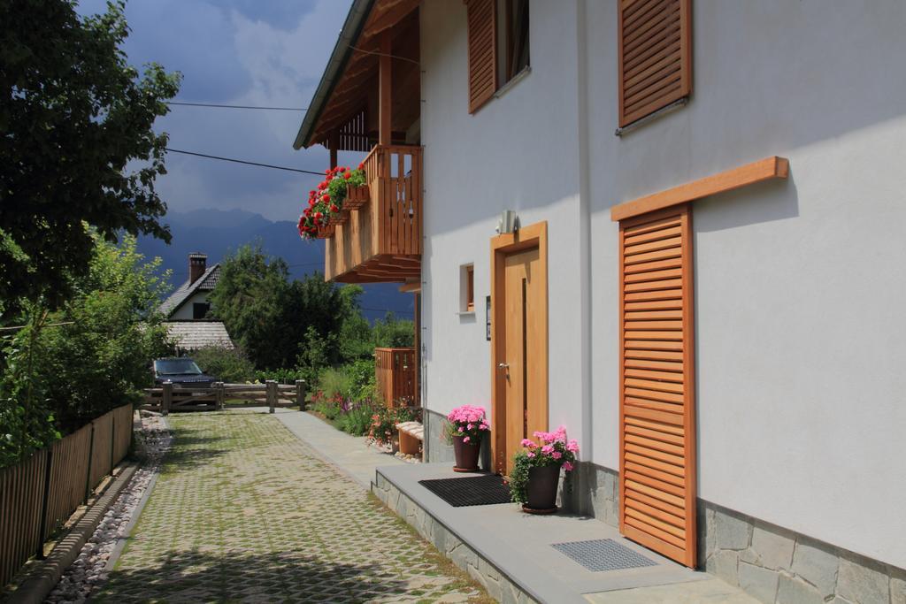 Apartments Vila Jelka Бохинь Экстерьер фото
